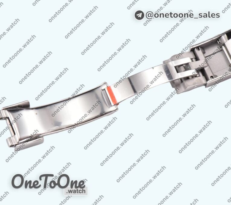 Реплика часов Rolex Daytona 116520 904L Stainless steel White Dial Rubber Strap V2