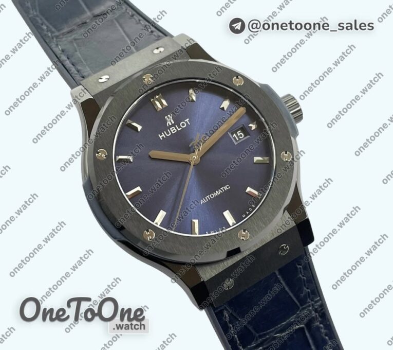 Реплика часов Hublot Classic Fusion 42mm Real Black Ceramic Top-tier Копия один в один Blue Dial on Blue Gummy Strap G SW300
