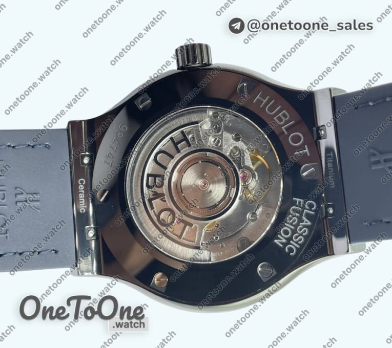 Реплика часов Hublot Classic Fusion 42mm Real Black Ceramic Top-tier Копия один в один Blue Dial on Blue Gummy Strap G SW300