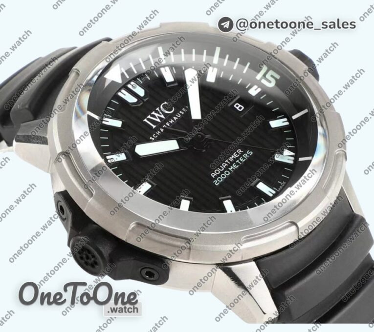 Реплика часов Iwc Aquatimer IW358002 Stainless steel Top-tier Копия один в один Black Dial White Sticks Markers on Black Rubber Strap