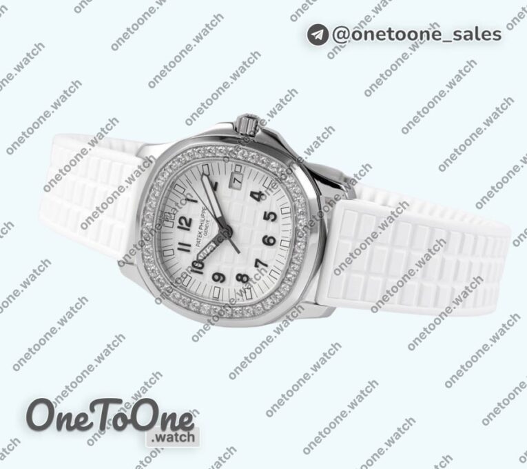 Реплика часов Patek Philippe Aquanaut 5067A Stainless steel Top-tier Копия один в один White Textured Dial Rubber Strap AE23