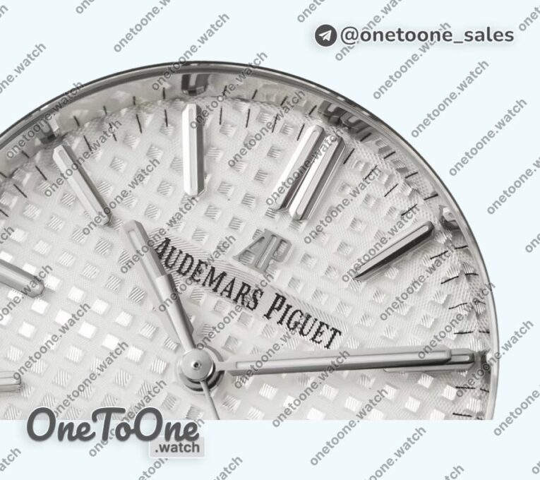 Реплика часов Audemars Piguet Royal Oak 37mm 15450 Stainless steel Case White Dial Bracelet