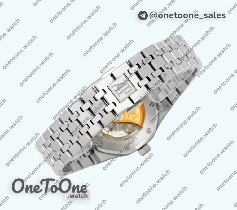 Реплика часов Audemars Piguet Royal Oak 37mm 15450 Stainless steel Case White Dial Bracelet