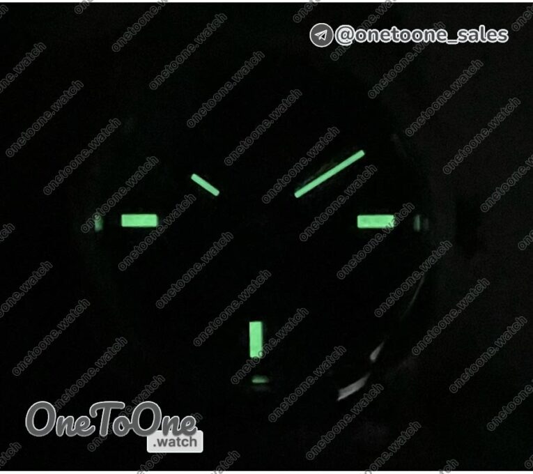 Реплика часов Rolex Oyster Perpetual 114300 39mm Black&White Dial Oyster Bracelet