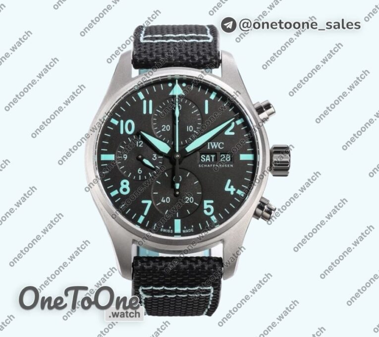 Реплика часов Iwc Pilot IW388108 41 “MERCEDES-AMG PETRONAS FOULA ONE™ TEAM” Black Dial Green Numbers TWF