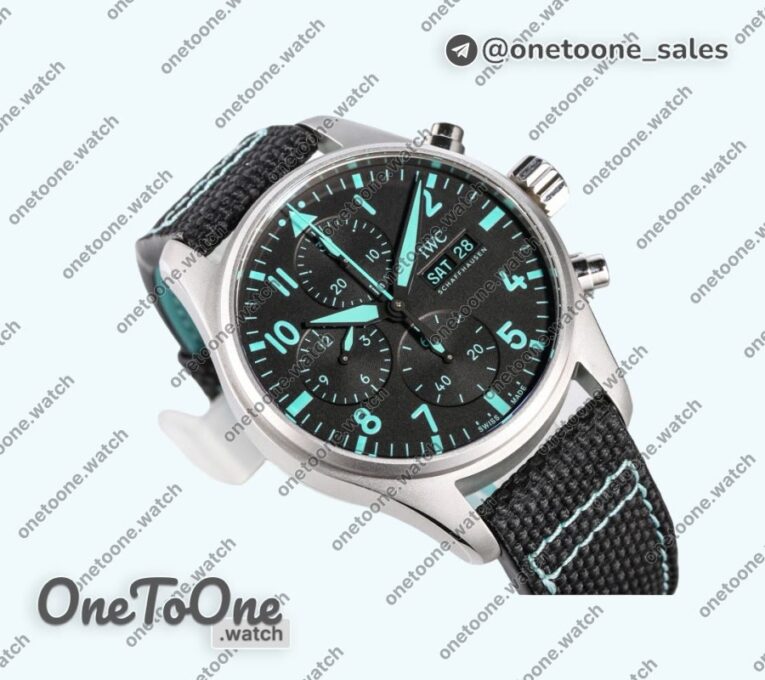 Реплика часов Iwc Pilot IW388108 41 “MERCEDES-AMG PETRONAS FOULA ONE™ TEAM” Black Dial Green Numbers TWF