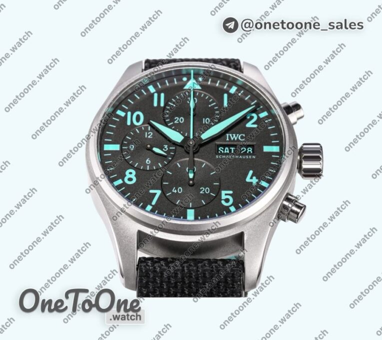 Реплика часов Iwc Pilot IW388108 41 “MERCEDES-AMG PETRONAS FOULA ONE™ TEAM” Black Dial Green Numbers TWF