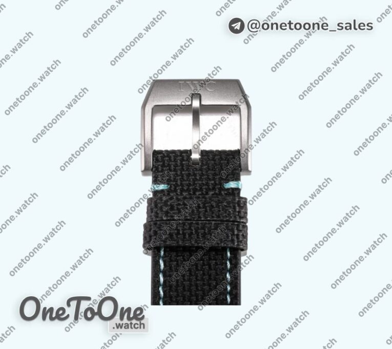 Реплика часов Iwc Pilot IW388108 41 “MERCEDES-AMG PETRONAS FOULA ONE™ TEAM” Black Dial Green Numbers TWF