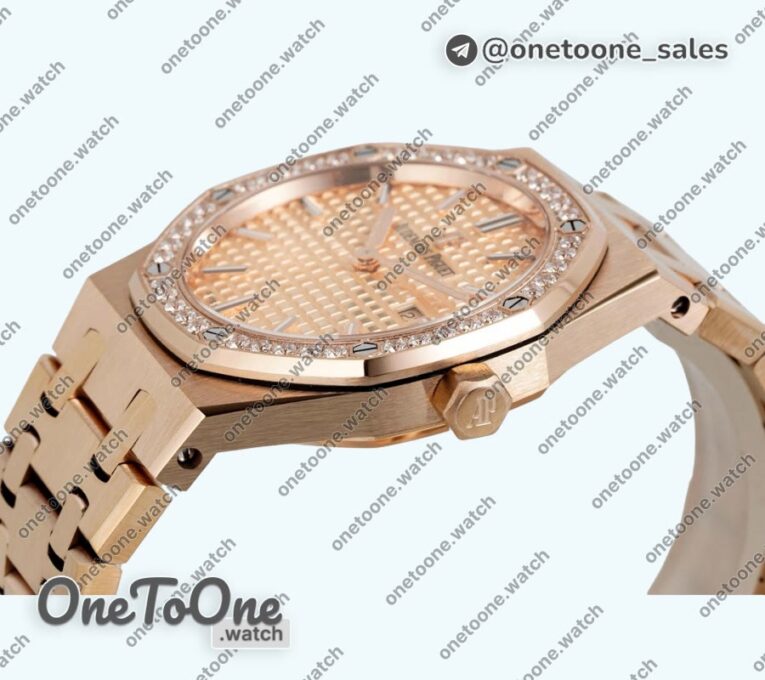 Реплика часов Audemars Piguet Royal Oak Lady 33mm Rose gold Top-tier Копия один в один Rose gold Dial Diamonds Bezel Rose gold Bracelet ETA Quartz