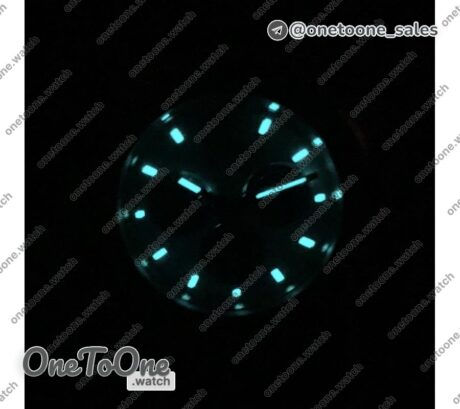 Реплика часов Rolex Daytona 116515 Rose gold Top-tier Копия один в один Meteorite Dial on Oysterflex Rubber Strap Gold Factory
