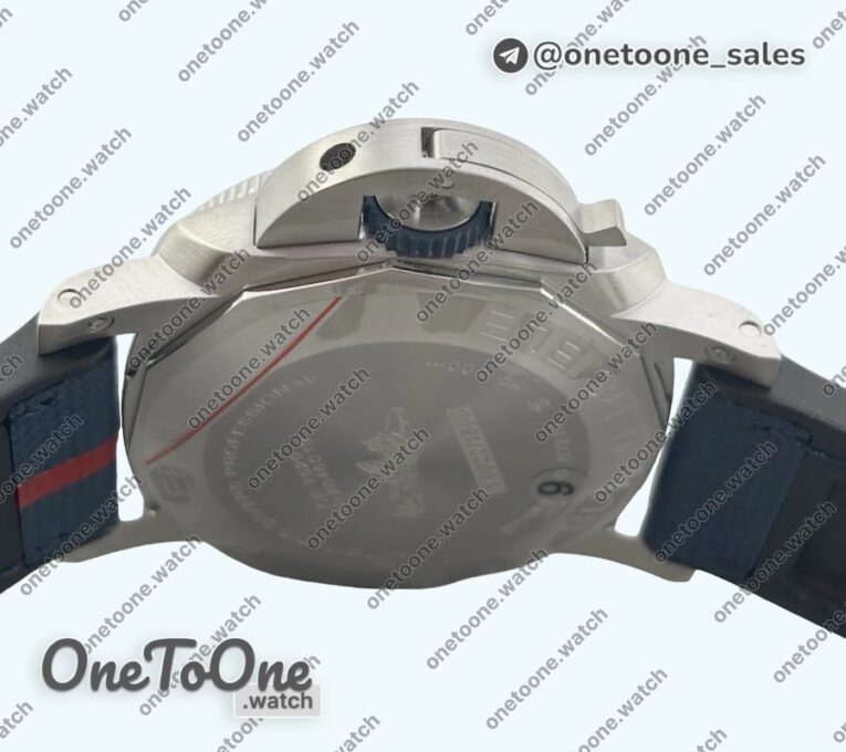 Реплика часов Panerai PAM1391 Luna Rossa Submersible Top-tier Копия один в один on Blue Fabric Strap P900