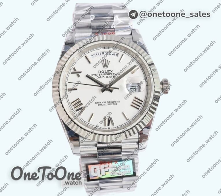 Реплика часов Rolex DayDate 40 Stainless steel Top-tier Копия один в один 904L Steel White Dial Roman Marker on President Bracelet V5 (Увеличенный вес)