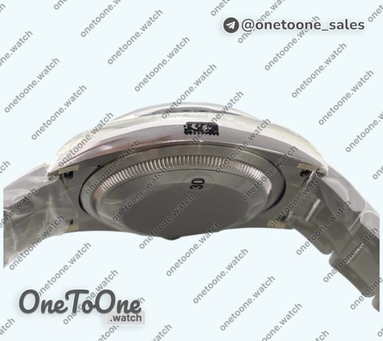 Реплика часов Rolex Oyster Perpetual 36mm 126000 904L Top-tier Копия один в один Black Dial on Stainless steel Bracelet 3230