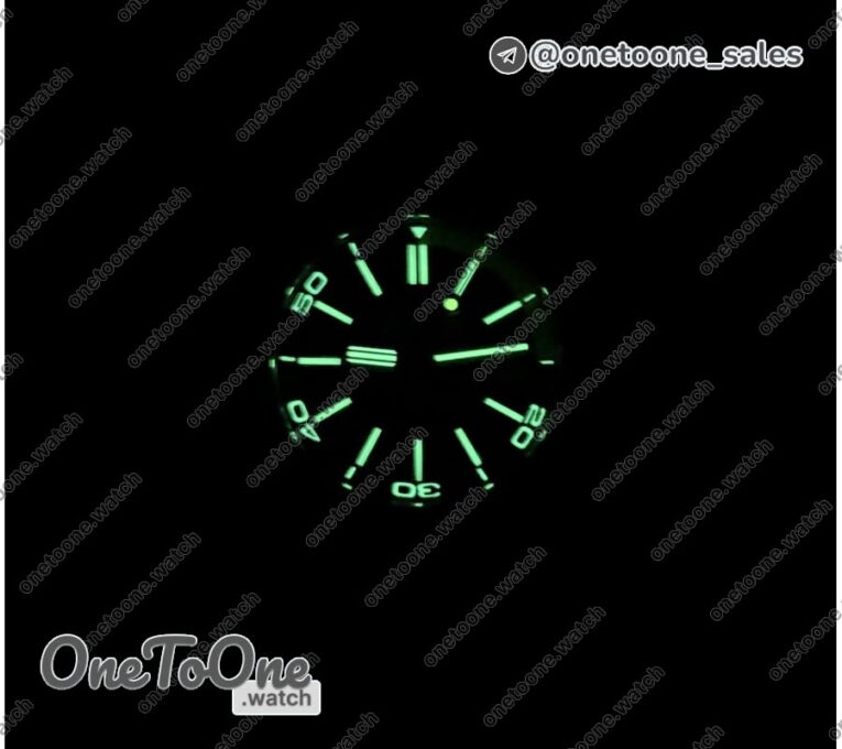 Реплика часов Audemars Piguet Royal Oak Offshore Diver 15706 Forged Carbon Top-tier Копия один в один Rubber Strap