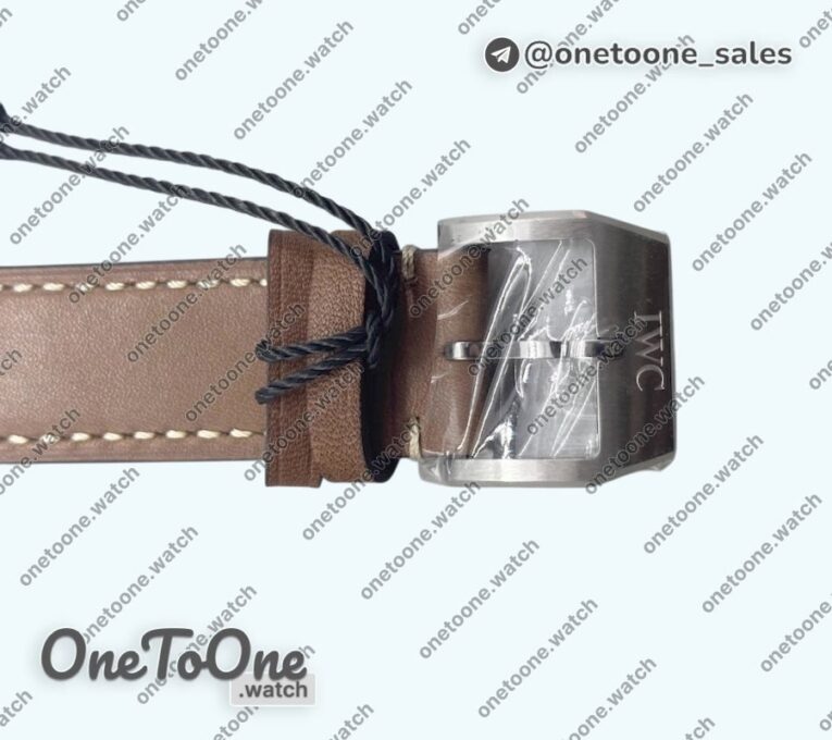 Реплика часов Iwc Pilot Chrono Spitfire IW377726 Stainless steel Top-tier Копия один в один Green Dial on Brown Leather Strap A