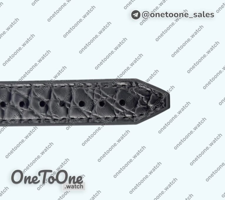 Реплика часов Hublot Classic Fusion 33mm Stainless steel Top-tier Копия один в один Black Dial Diamonds Bezel Gummy Strap Swiss