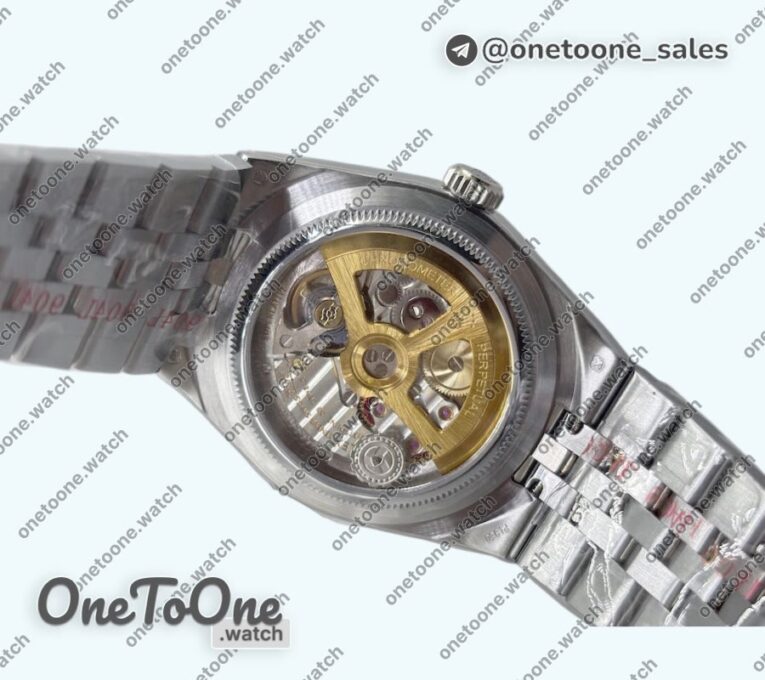 Реплика часов Rolex Land Dweller 127236 Увеличенный вес Stainless steel Ice Blue Dial On Stainless steel Bracelet