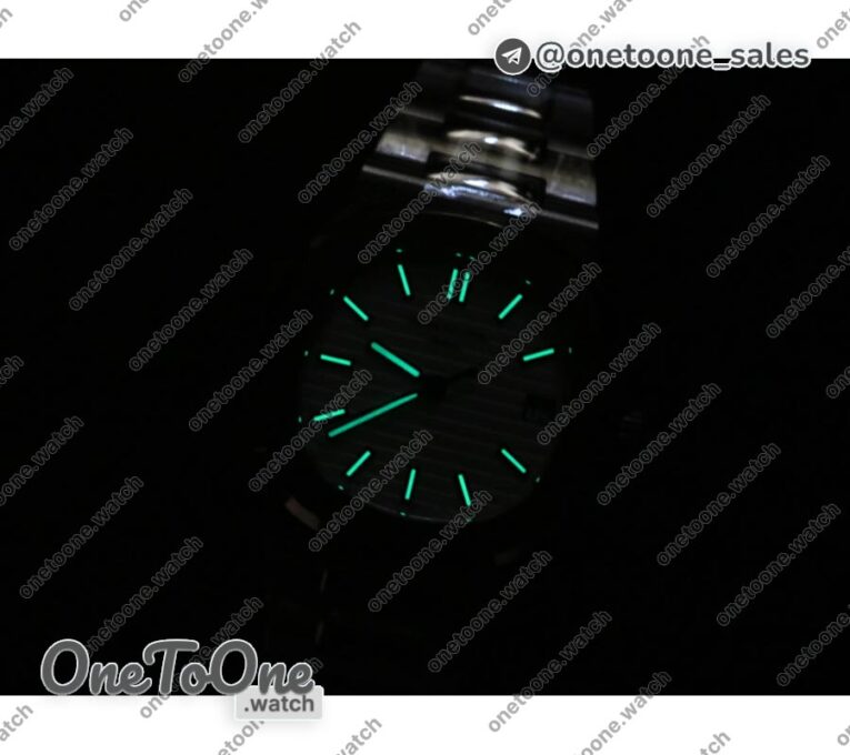 Реплика часов Patek Philippe Nautilus 5711/1A Top-tier Копия один в один White Textured Dial Stainless steel Bracelet 324CS V4