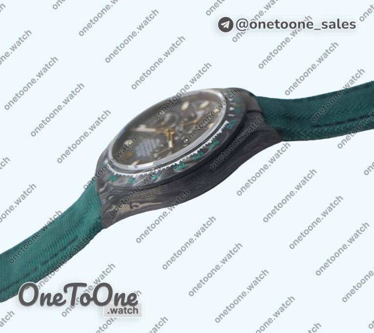 Реплика часов Rolex Daytona DIW Carbon Top-tier Копия один в один Carbon/Black Dial Green Leather Strap