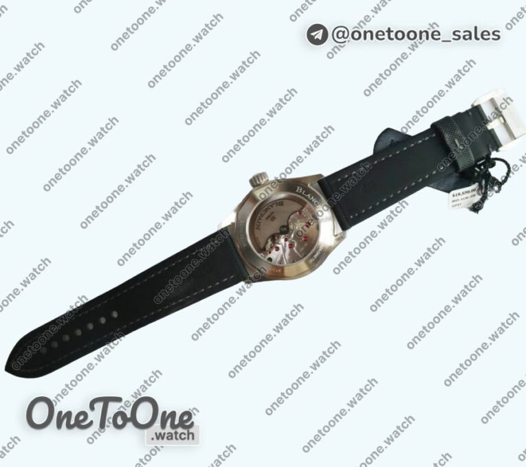 Реплика часов Blancpain Fifty Fathoms Bathyscaphe 43mm Stainless steel Top-tier Копия один в один Gray Dial Sail-canvas Strap