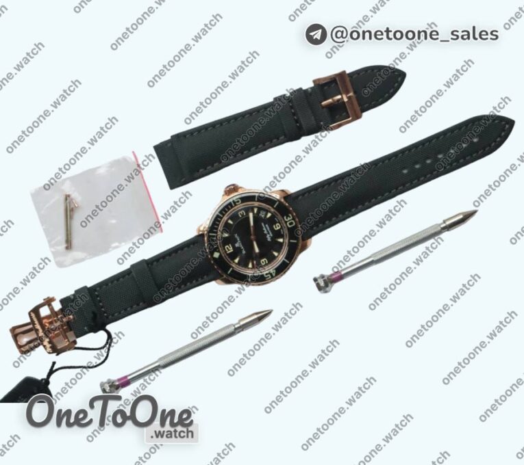 Реплика часов Blancpain Fifty Fathoms Rose gold Black Top-tier Копия один в один Black Dial on Sail-canvas Strap (Free Extra Strap)