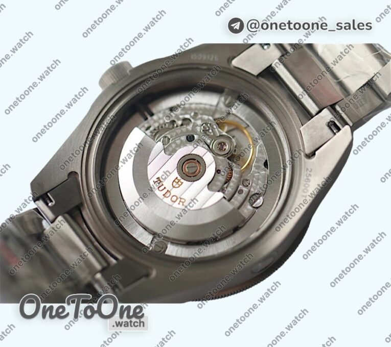 Реплика часов Tudor Heritage 2016 Black Bay Shield Top-tier Копия один в один Black Bezel Bracelet V5