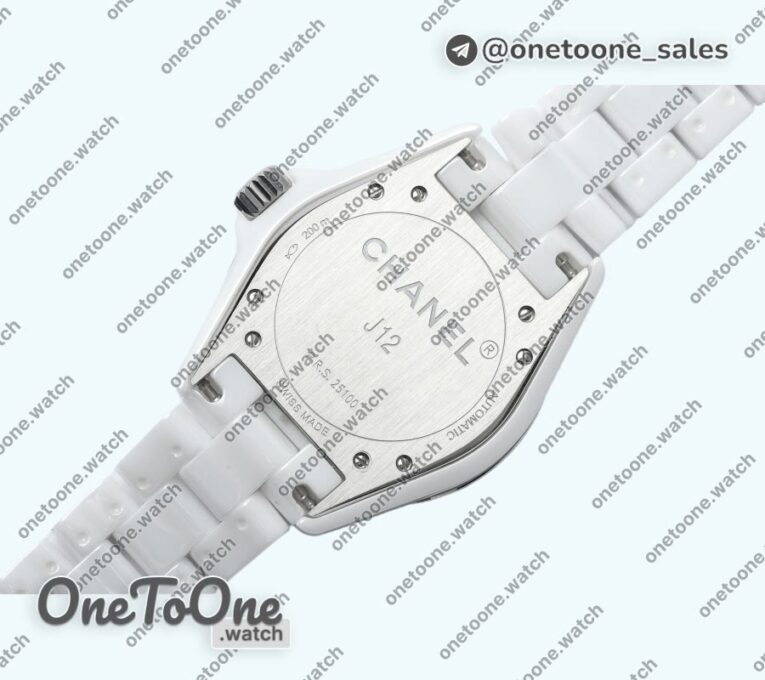 Реплика часов Chanel J12 38mm Ceramic White Dial Diamonds Marker Bracelet
