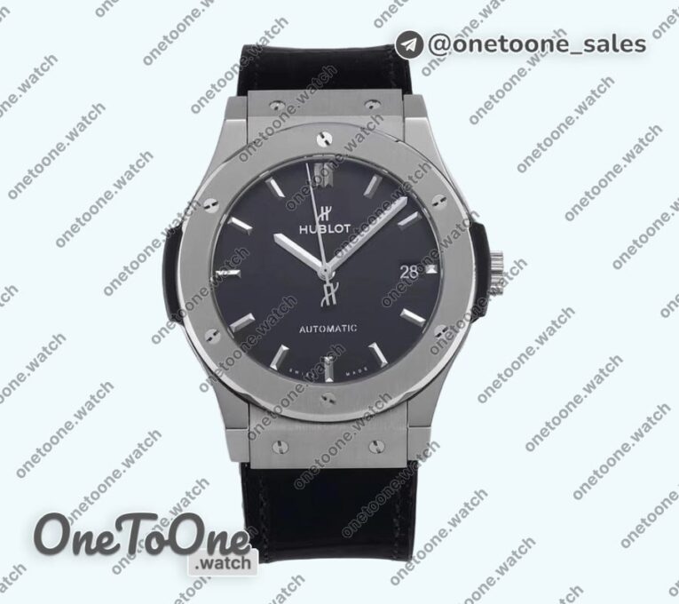 Реплика часов Hublot Classic Fusion 42mm Stainless steel Top-tier Копия один в один Black Dial On Black Gummy Strap Asian HB1112