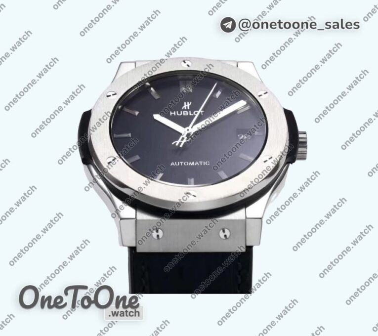 Реплика часов Hublot Classic Fusion 42mm Stainless steel Top-tier Копия один в один Black Dial On Black Gummy Strap Asian HB1112