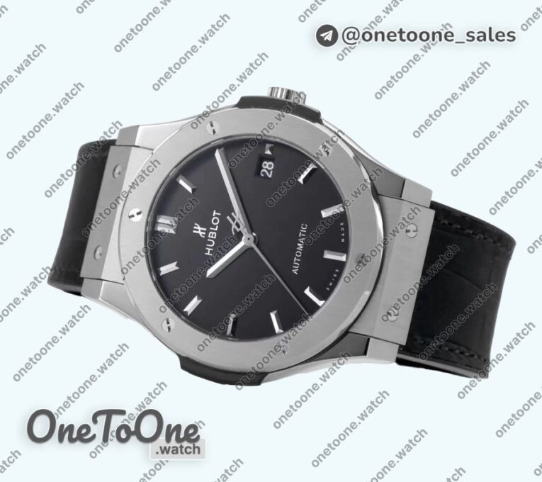 Реплика часов Hublot Classic Fusion 42mm Stainless steel Top-tier Копия один в один Black Dial On Black Gummy Strap Asian HB1112