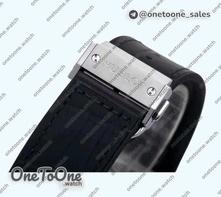 Реплика часов Hublot Classic Fusion 42mm Stainless steel Top-tier Копия один в один Black Dial On Black Gummy Strap Asian HB1112