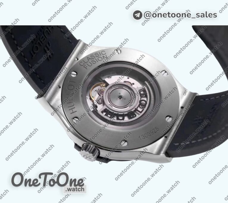 Реплика часов Hublot Classic Fusion 42mm Stainless steel Top-tier Копия один в один Black Dial On Black Gummy Strap Asian HB1112