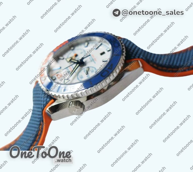 Реплика часов Omega Planet Ocean Master Chronometer Stainless steel Blue/Orange Polished Bezel White Dial Rubber Strap V4
